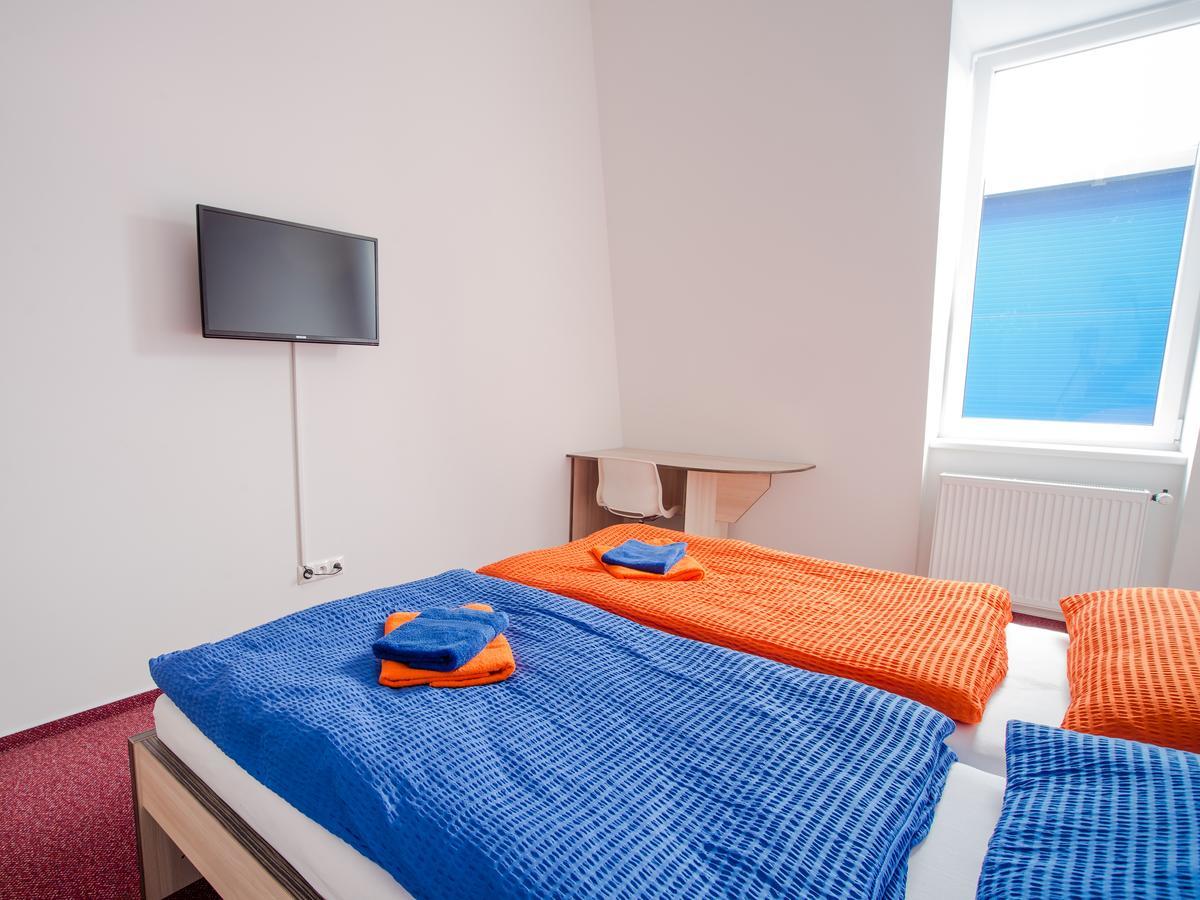 Hc Hotel Чешка Будьовица Екстериор снимка
