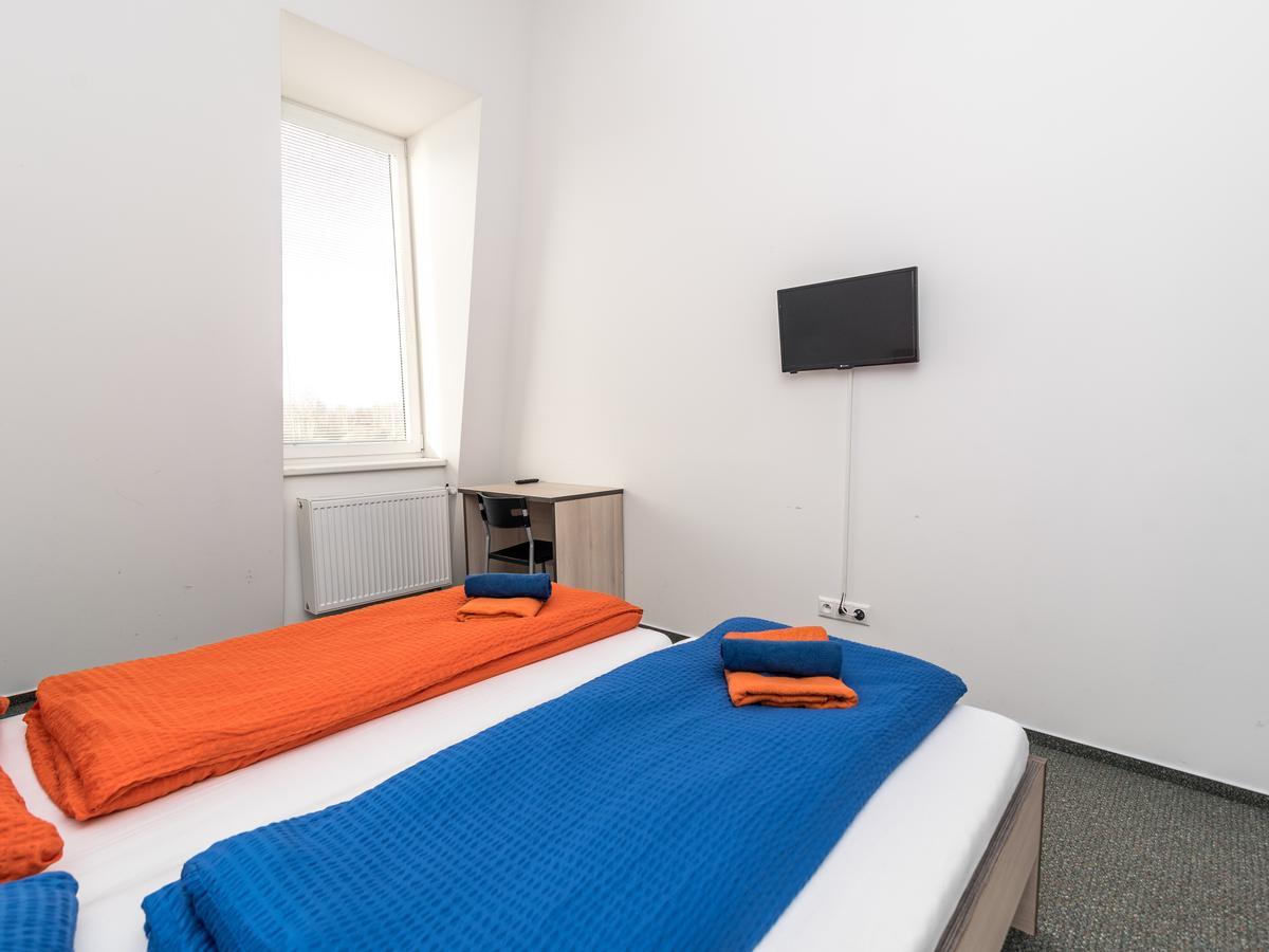 Hc Hotel Чешка Будьовица Екстериор снимка